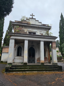 UN CAMPO (POCO) SANTO? RAPPORTO DI RIPENSIAMO ROMA